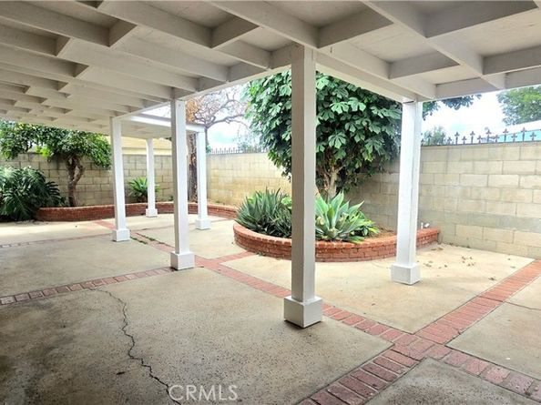 2618 S Pacific Avenue, Santa Ana CA 92704