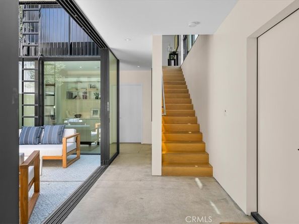 2821 Alma Avenue, Manhattan Beach CA 90266