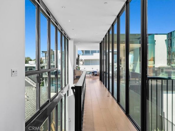 2821 Alma Avenue, Manhattan Beach CA 90266