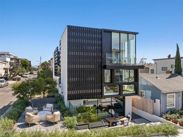 2821 Alma Avenue, Manhattan Beach CA 90266