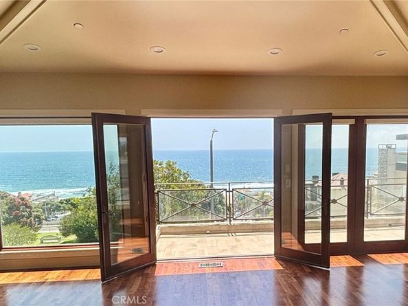 304 27th Street, Manhattan Beach CA 90266
