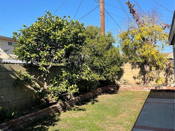 23035 Kinard Avenue, Carson CA 90745