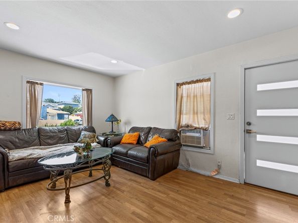 612 E Fairview Boulevard, Inglewood CA 90302