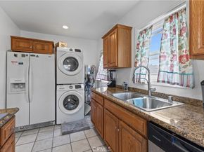 612 E Fairview Boulevard, Inglewood CA 90302