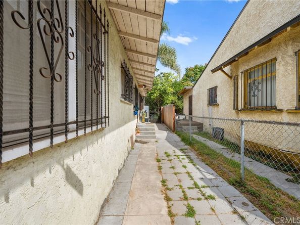 1445 W 55th St, Los Angeles CA 90062