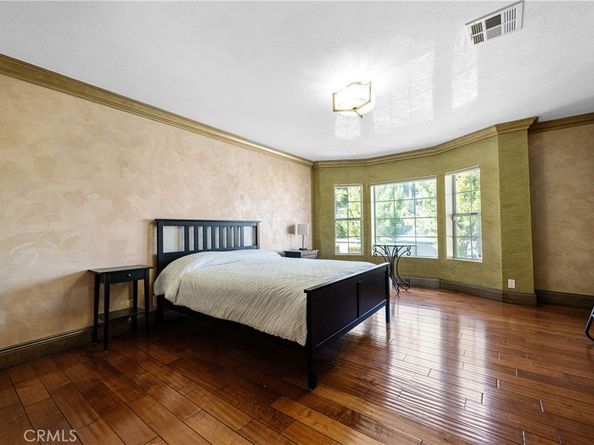11372 Dona Teresa Drive, Studio City CA 91604