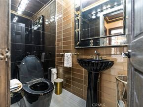 11372 Dona Teresa Drive, Studio City CA 91604