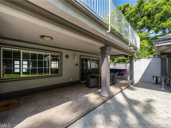 11372 Dona Teresa Drive, Studio City CA 91604