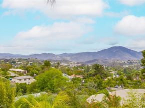 10549 Queen Avenue, La Mesa CA 91941