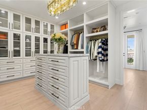 21861 Vacation Ln Lane, Huntington Beach CA 92646