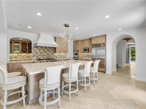 25 Village Way, Irvine CA 92603