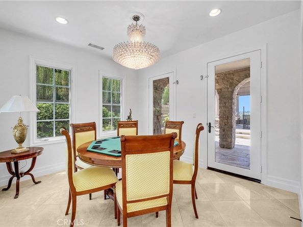 25 Village Way, Irvine CA 92603