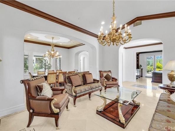 25 Village Way, Irvine CA 92603