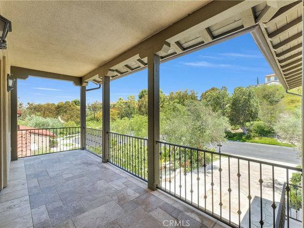 25 Village Way, Irvine CA 92603