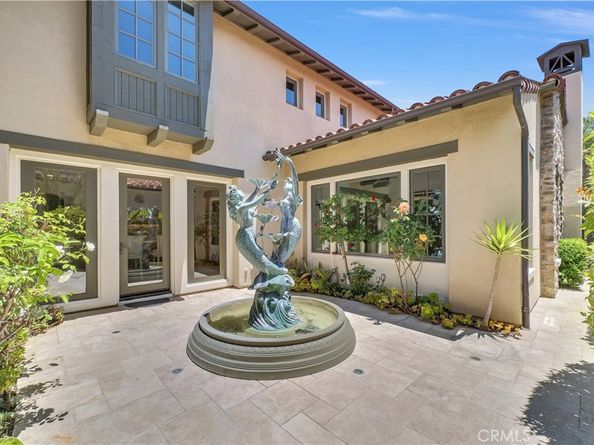 25 Village Way, Irvine CA 92603