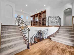 25 Village Way, Irvine CA 92603