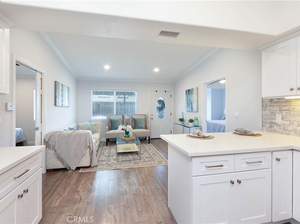 1221 Knollwood M4 47H, Seal Beach CA 90740