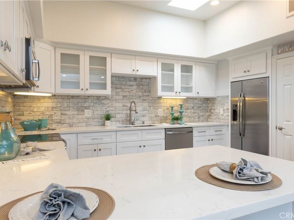 1221 Knollwood M4 47H, Seal Beach CA 90740