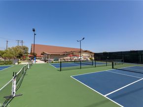 1221 Knollwood M4 47H, Seal Beach CA 90740