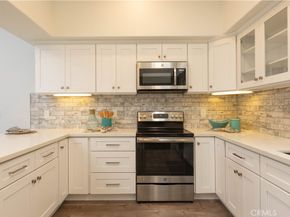 1221 Knollwood M4 47H, Seal Beach CA 90740