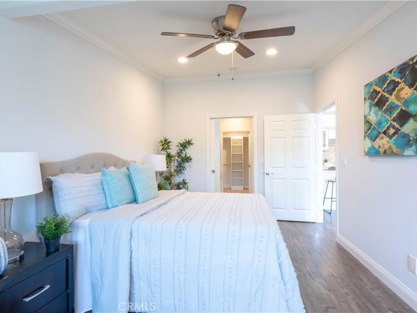 1221 Knollwood M4 47H, Seal Beach CA 90740