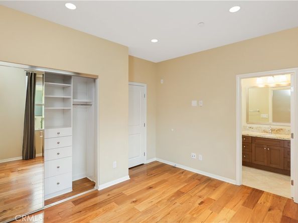 220 Kempton, Irvine CA 92620