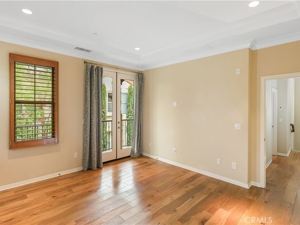 220 Kempton, Irvine CA 92620