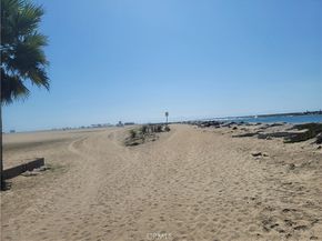 208 Ocean Place, Seal Beach CA 90740