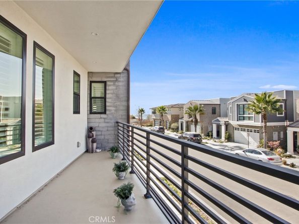 208 Ocean Place, Seal Beach CA 90740