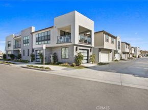 208 Ocean Place, Seal Beach CA 90740