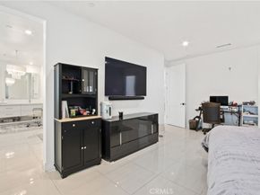 208 Ocean Place, Seal Beach CA 90740