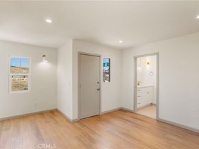 1241 W 22nd Street, Los Angeles CA 90007