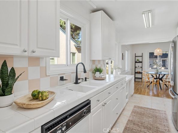 3523 Kallin Avenue, Long Beach CA 90808