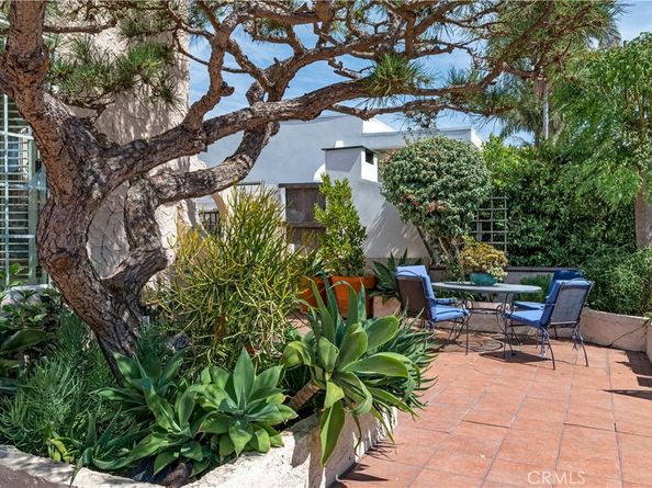 143 Roycroft Avenue, Long Beach CA 90803