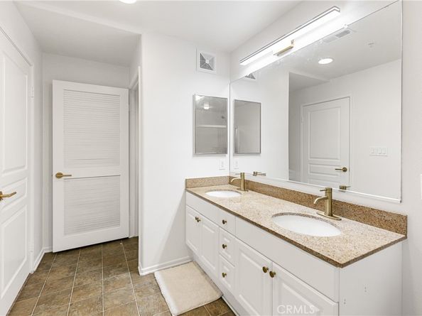 2257 Watermarke Place, Irvine CA 92612