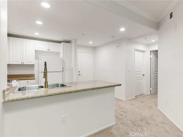 2257 Watermarke Place, Irvine CA 92612
