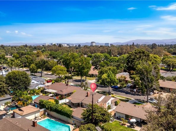 2108 N Rosewood Avenue, Santa Ana CA 92706