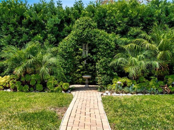 2108 N Rosewood Avenue, Santa Ana CA 92706