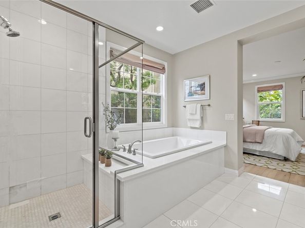 208 Radial, Irvine CA 92618