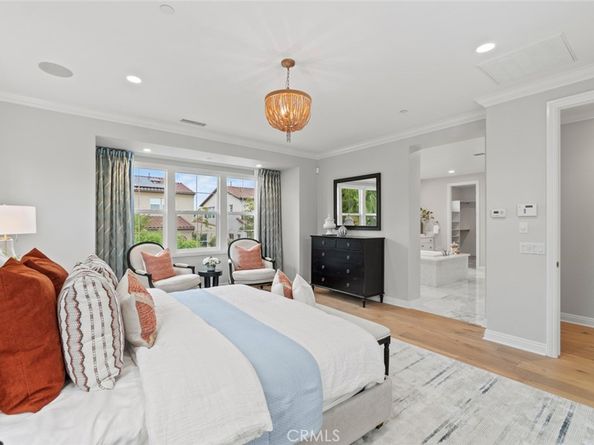 208 Radial, Irvine CA 92618