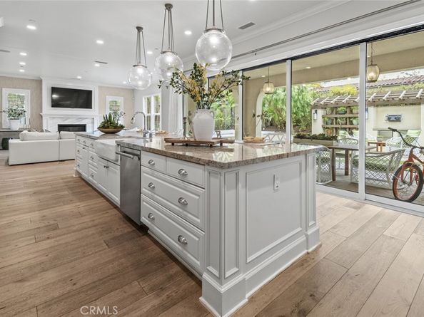 208 Radial, Irvine CA 92618