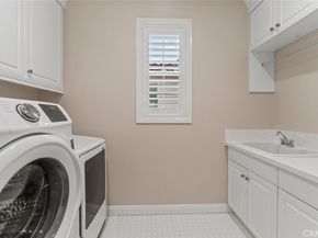 208 Radial, Irvine CA 92618