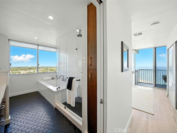 2999 E Ocean Boulevard 1320, Long Beach CA 90803