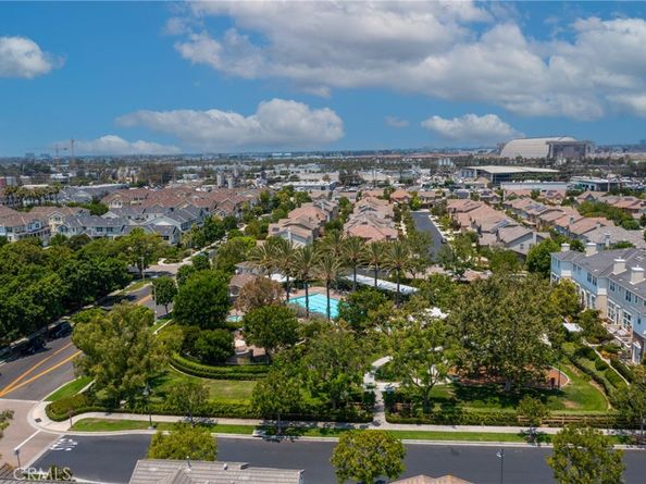 60 Fringe Tree, Irvine CA 92606