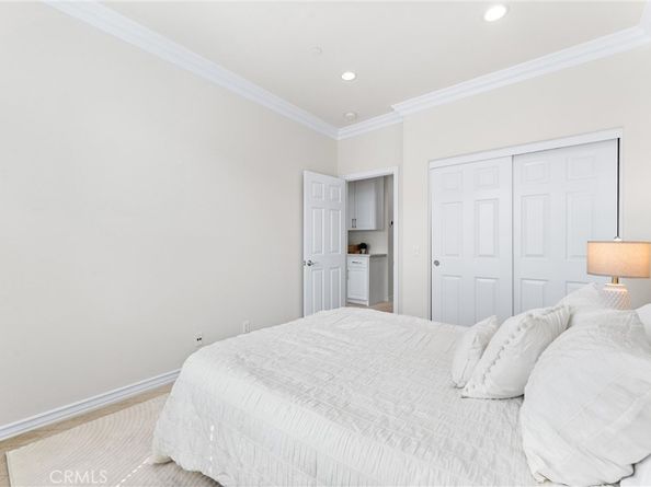 60 Fringe Tree, Irvine CA 92606
