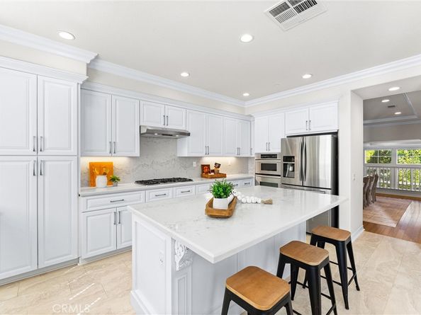 60 Fringe Tree, Irvine CA 92606
