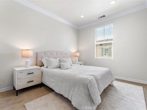 60 Fringe Tree, Irvine CA 92606