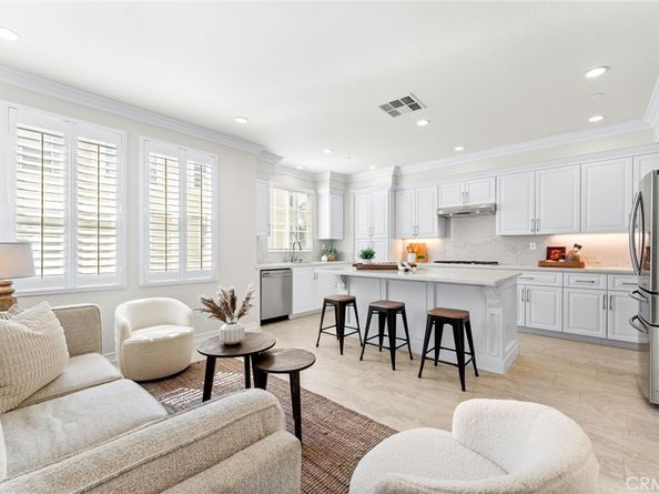60 Fringe Tree, Irvine CA 92606