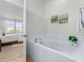 60 Fringe Tree, Irvine CA 92606