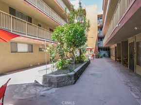 545 Chestnut Avenue 206, Long Beach CA 90802